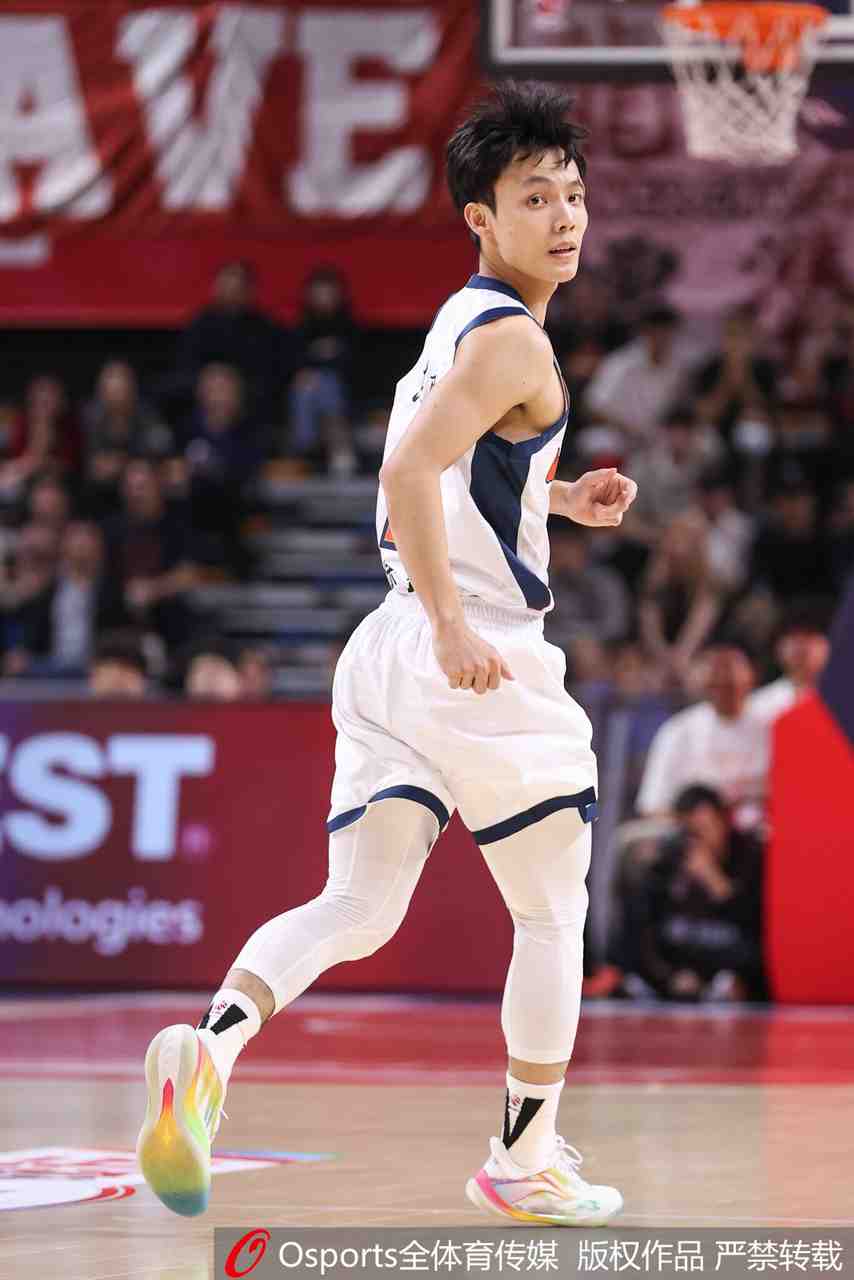 铁!徐杰8投1中&三分7中1得到3分1板6助1断